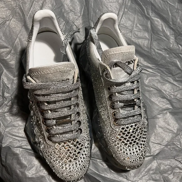 Absolutely brand new sneakers by Jimmy Choo. Bought wrong size. - Picture 7 of 7